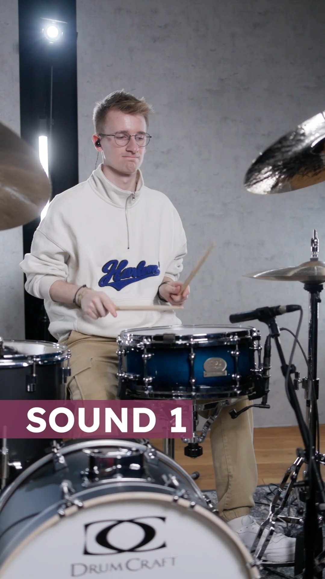 With one snare drum and three different tunings, how can this drum be made to sound its best? 👀
.
.
.
#drumcraft #drumcraftdrums #vanguardsnare #snaredrums #bethepulse