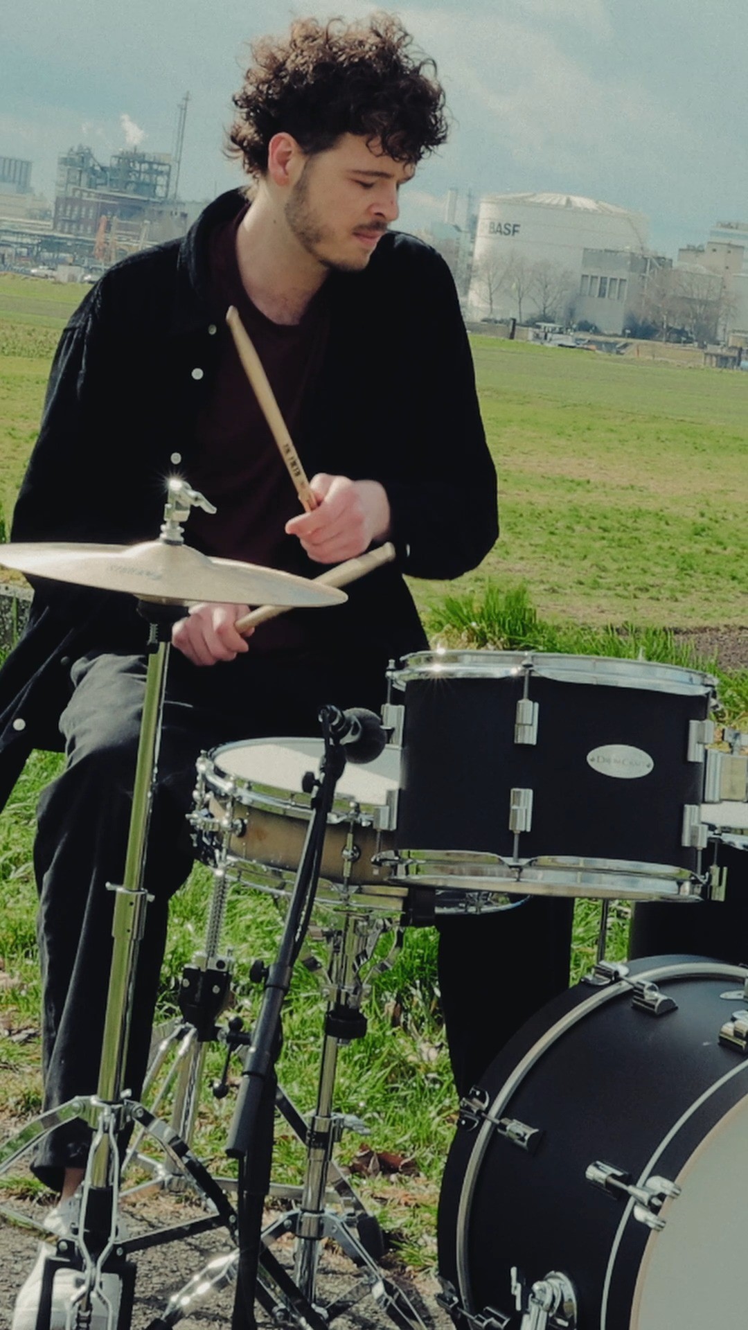 It's summer! You can also practise outside, if you like 🥁
.
.
.
#drumcraft #drumcraftdrums #drumcrafturbanbeats #bethepulse