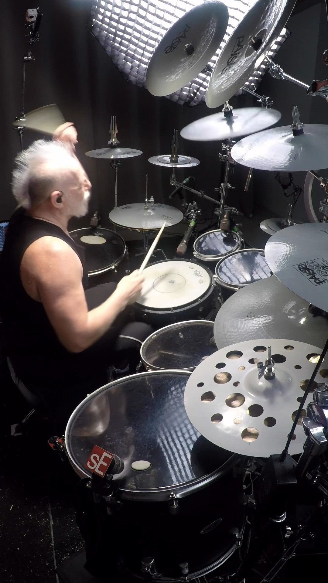 Mike is breaking new ground today with "Jesus of Suburbia", the punk epic!💥
.
.
.
#drumcraft #drumcraftdrums #bethepulse #miketerrana #jesusofsubrubia #greenday